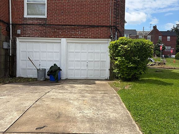 3rd image of 7925 Cedarbrook Ave #977811345