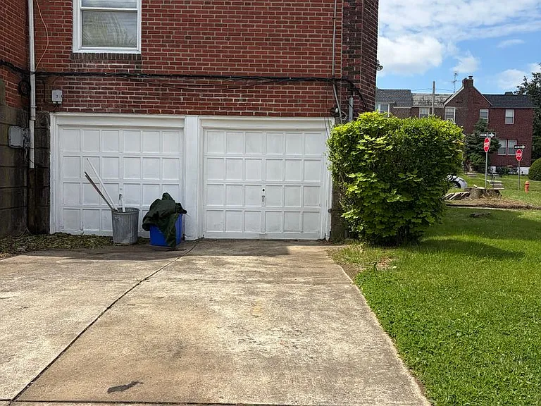 7925 Cedarbrook Avenue — Photo 3