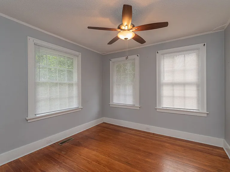 2056 McDowell St — Photo 9