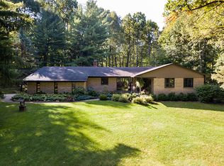 1276 Kent Rd, Ortonville, MI 48462