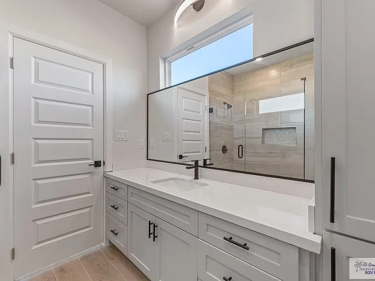 5320 Oakley St — Photo 16