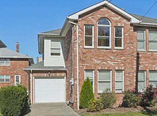 1561 Anderson Ave, Fort Lee, NJ 07024