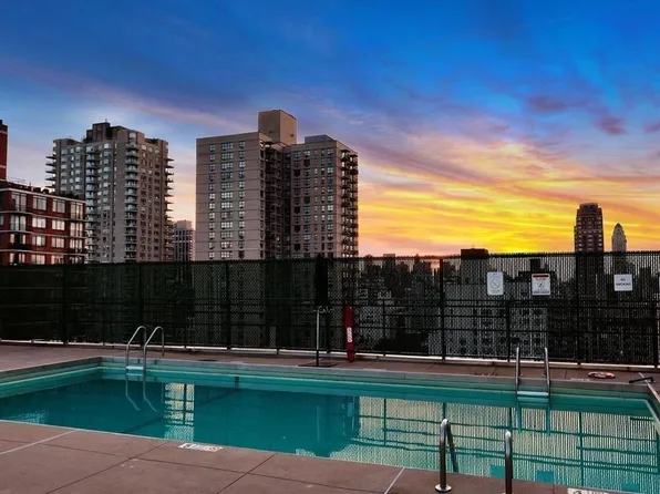 370 East 76th Street C1208 image 5 of 5