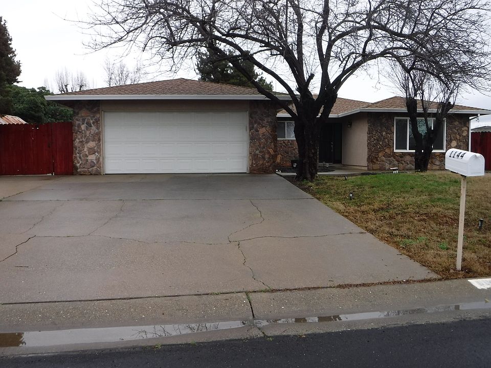 1st image of 1144 Robert Dr