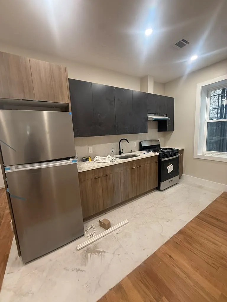 2 bed, $2,200 — Photo 4