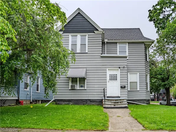 2102 W 96th St, Cleveland, OH 44102
