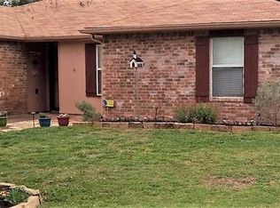 7029 Windhaven Rd, North Richland Hills, TX 76182