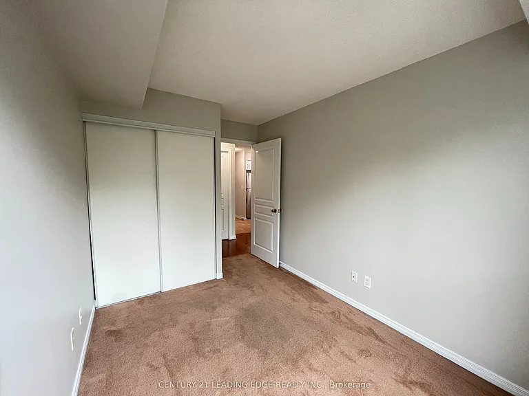 2585 Erin Centre Blvd #601 — Photo 10