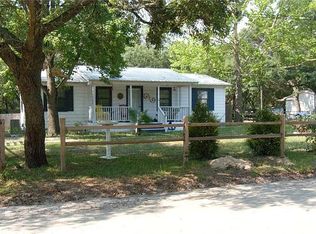 64 Lake Ave, Panacea, FL 32346