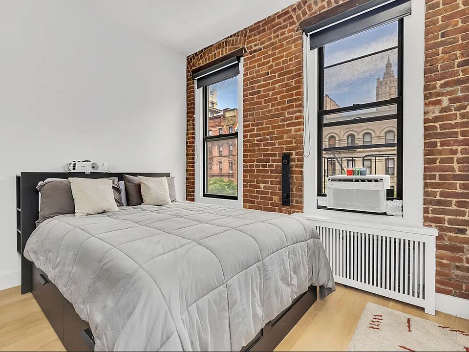 2nd image of 126 W 81st St #7