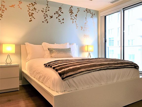 3rd image of 195 Besserer St #1207