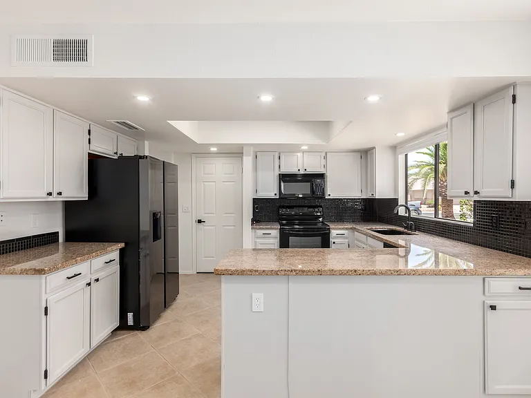 9645 W Kimberly Way — Photo 9