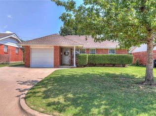 1104 Janeway, Moore, OK 73160