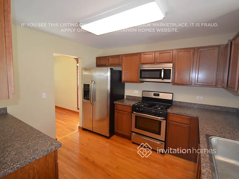 4820 Goodhue Ln — Photo 4
