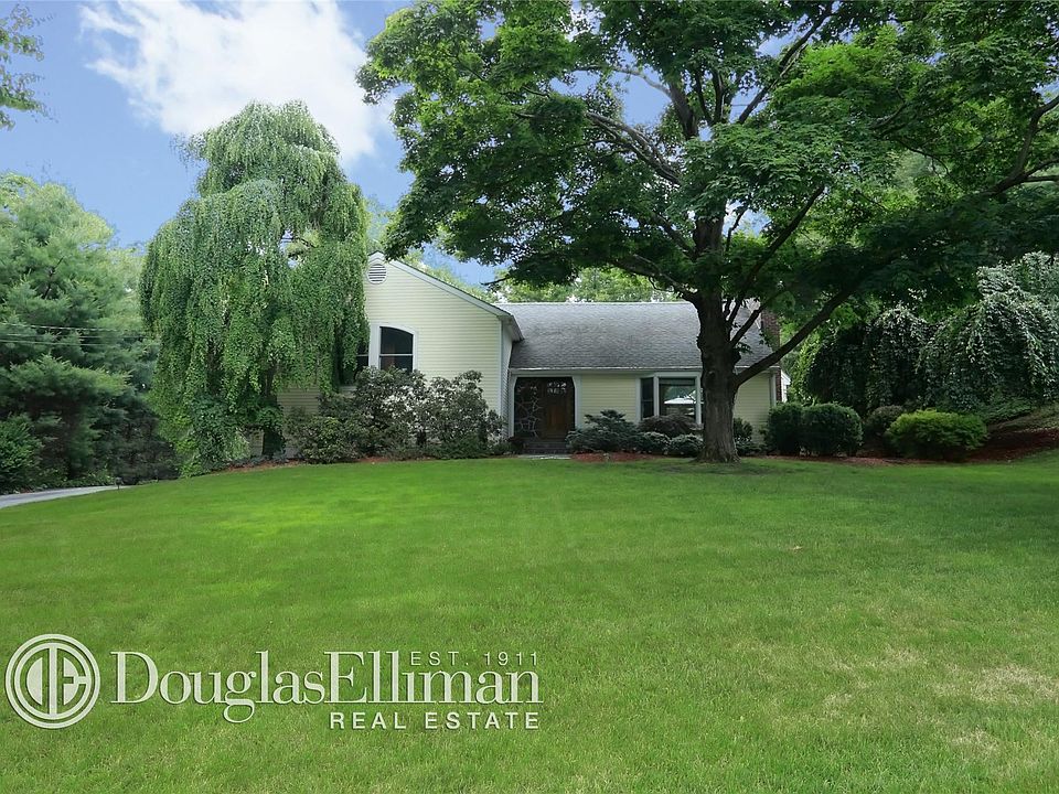 1st image of 141 Deerfield Ln N