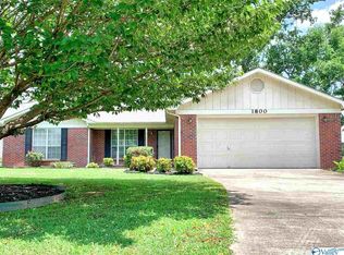 1800 W Market St, Athens, AL 35611