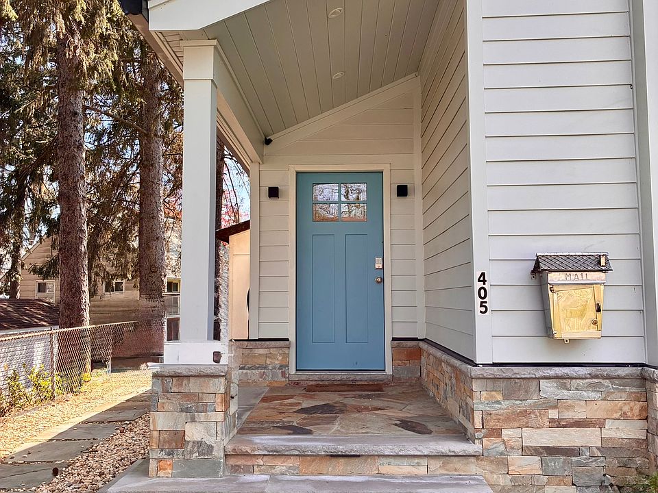 1st image of 405 Calvin Ln #1