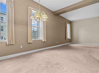 39 Webster St #104, Pawtucket, RI 02860