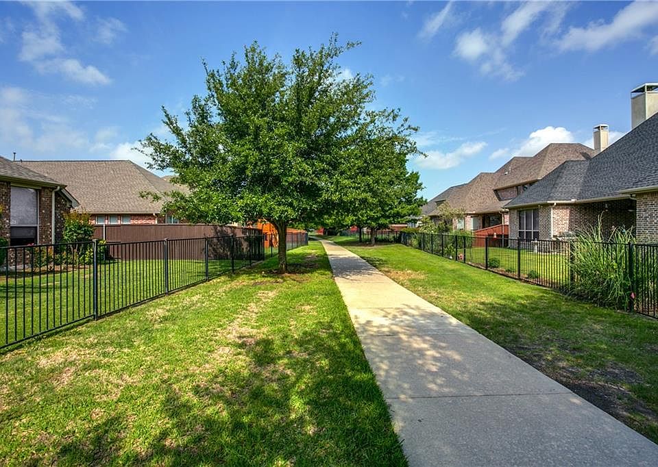 2nd image of 1496 Kingfisher Ln