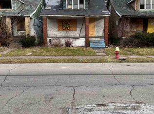 17880 Charest St, Detroit, MI 48212