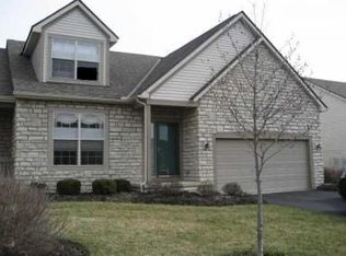 155 Pebble Creek Dr, Pataskala, OH 43062
