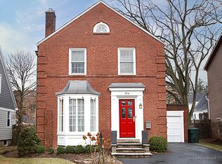 654 Western Ave, Glen Ellyn, IL