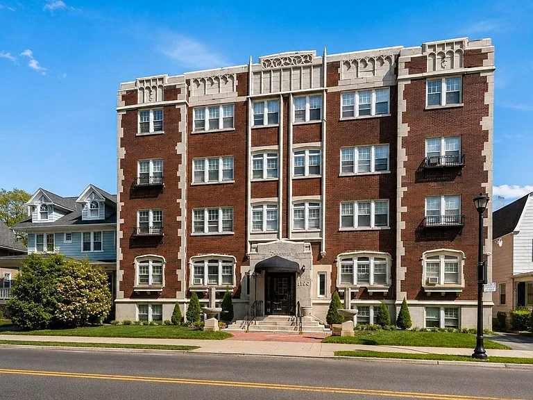 Parkwin Exterior