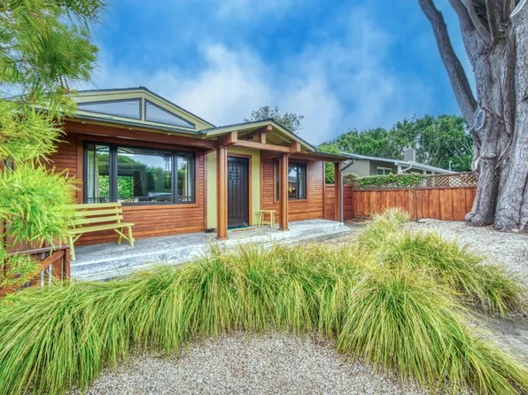 432 Vermont Ave, Moss Beach, CA 94038
