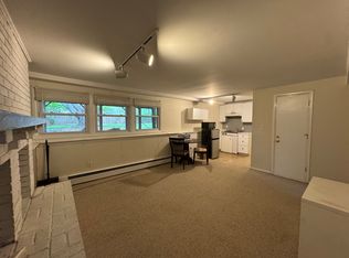 5 Meadow Dr, Stony Brook, NY 11790