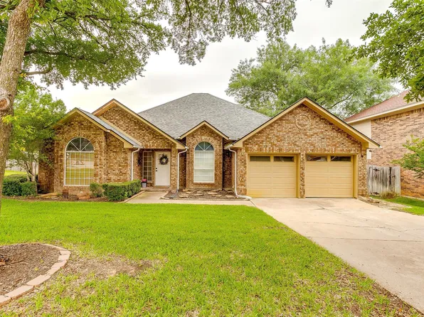 4510 Westchase Cir, Grapevine, TX 76051