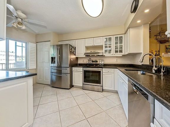 5th image of 12529 Imperial Isle Dr APT 308