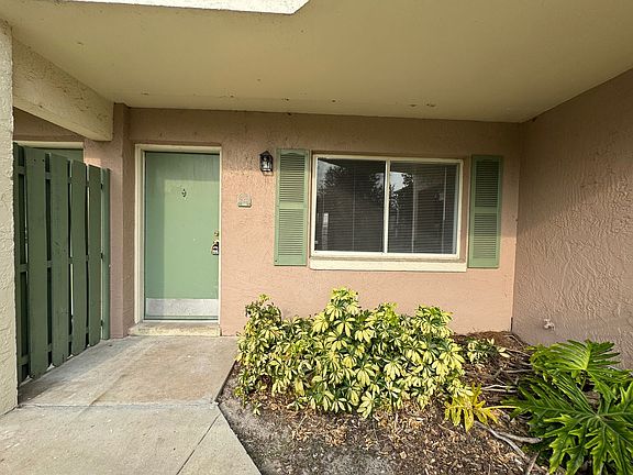 2nd image of 139 Oyster Bay Cir APT 130