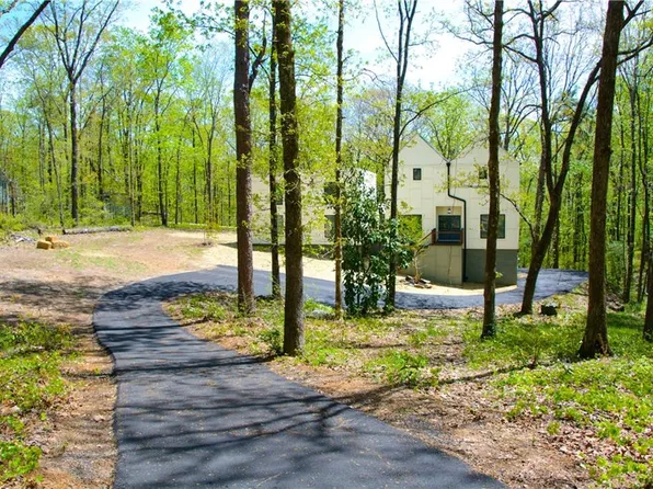 389 Oak Mountain Rd, Carrollton, GA 30116