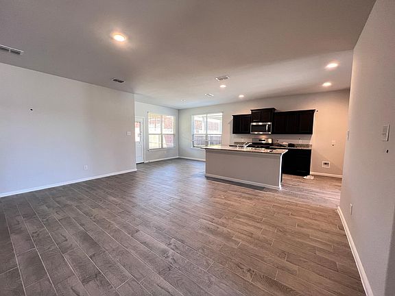 5th image of 8701 Cavvietta Ct