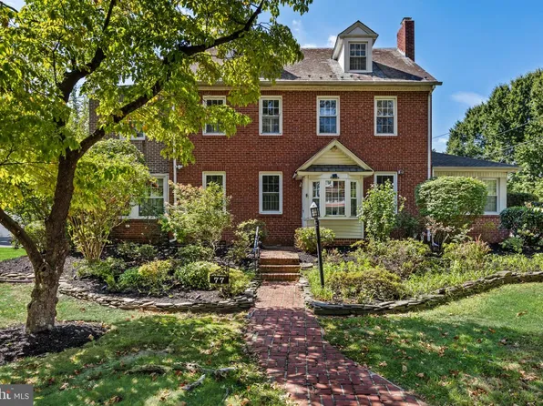 77 E Main St, Marlton, NJ 08053