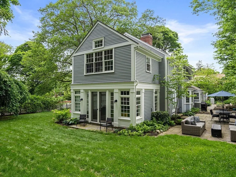 205 Brattle St — Photo 39