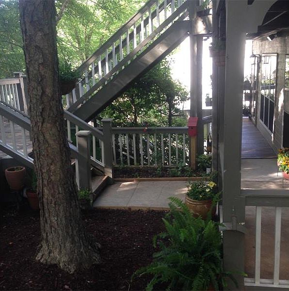 1st image of 402 Mill Pond Ct SE