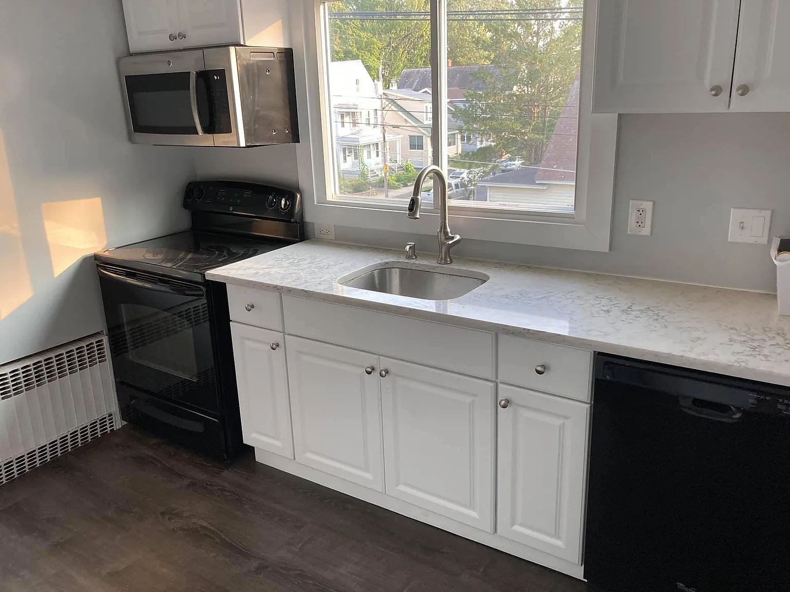 27 Glenwood Street - 3 — Photo 3