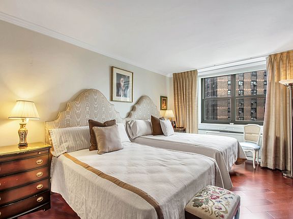 4th image of 340 E 93rd St APT 18D