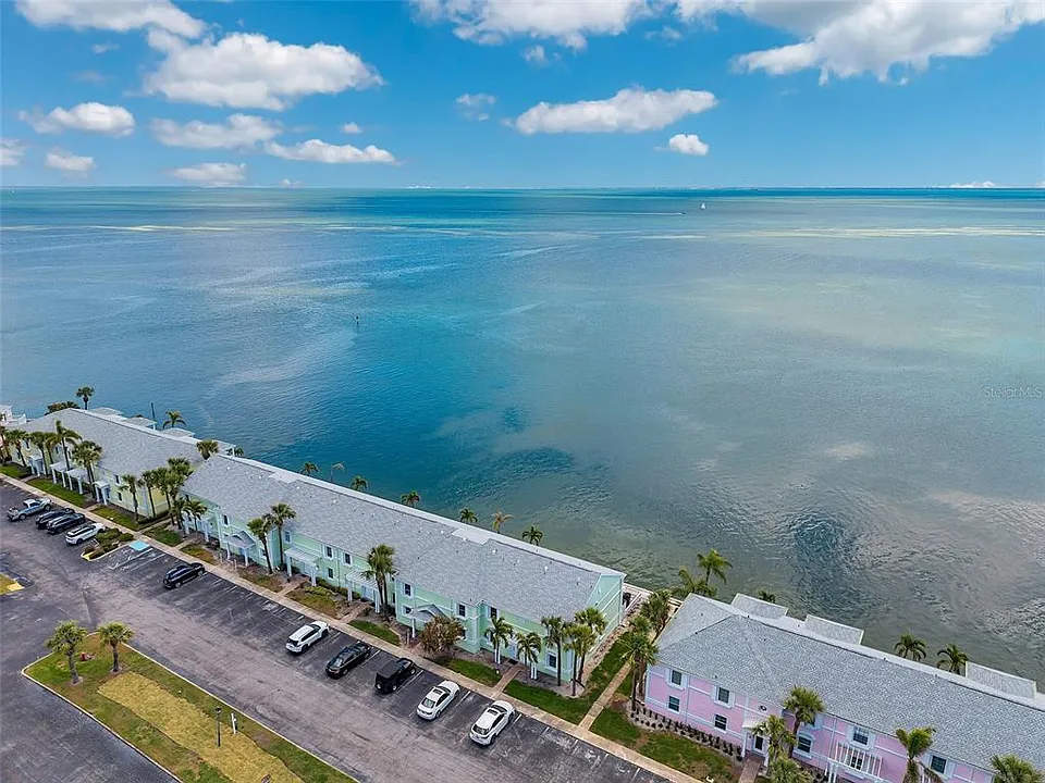 4768 Coquina Key Dr SE