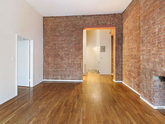 3rd image of 23 E 10th St APT 209