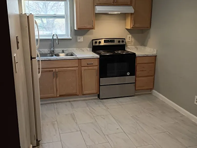 8201 Spring Valley Rd — Photo 21