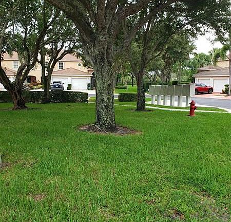 3rd image of 12439 Crystal Pointe Dr Unit 202