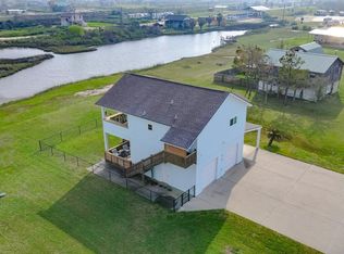 1290 N Crystal Beach Rd, Crystal Beach, TX 77650