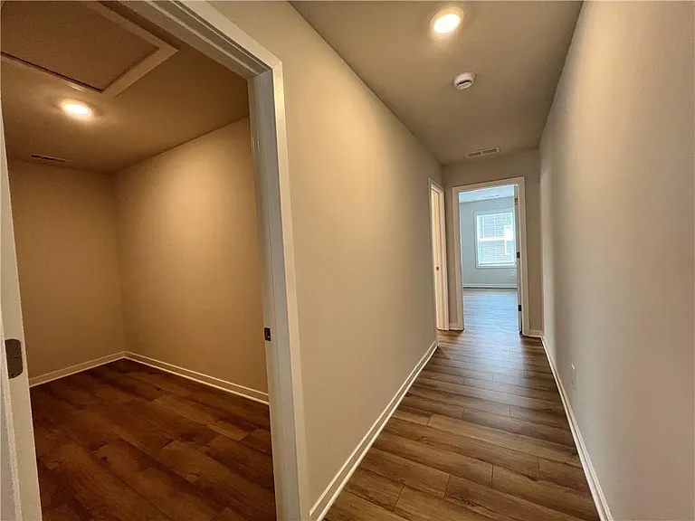 905 Winding Rose Dr — Photo 34