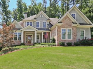 4227 Oak Forest Dr, Atlanta, GA 30319