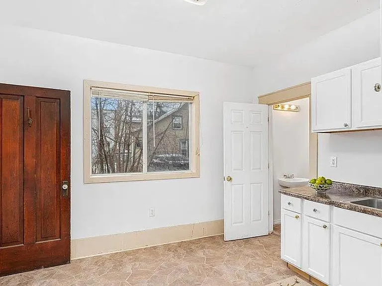 501 W Lenawee St — Photo 9