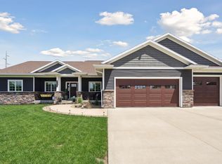 4727 Yellowstone Dr, Waterloo, IA 50701