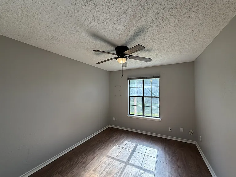 1105 Carroll Ave #B — Photo 16