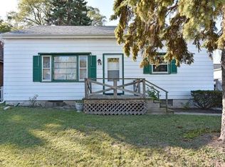 16 Keller Ave, Waukegan, IL 60085